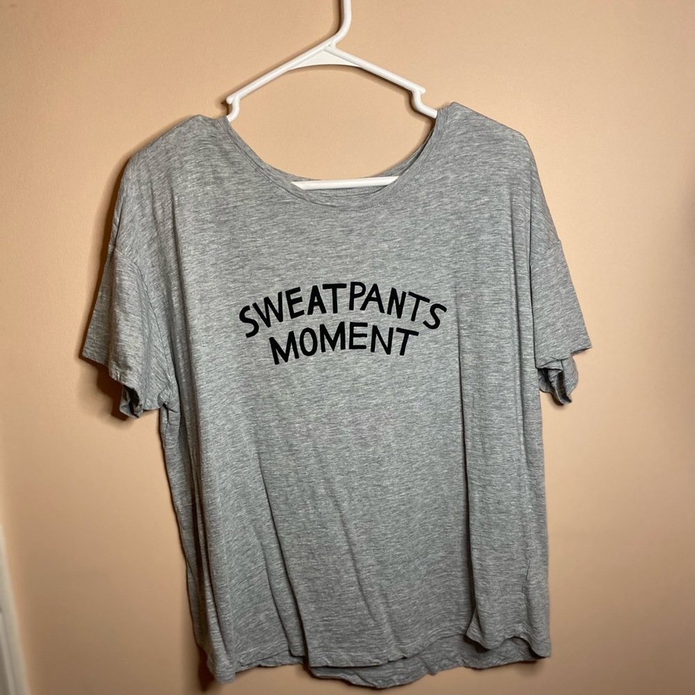 Sweatpants moment Tshirt